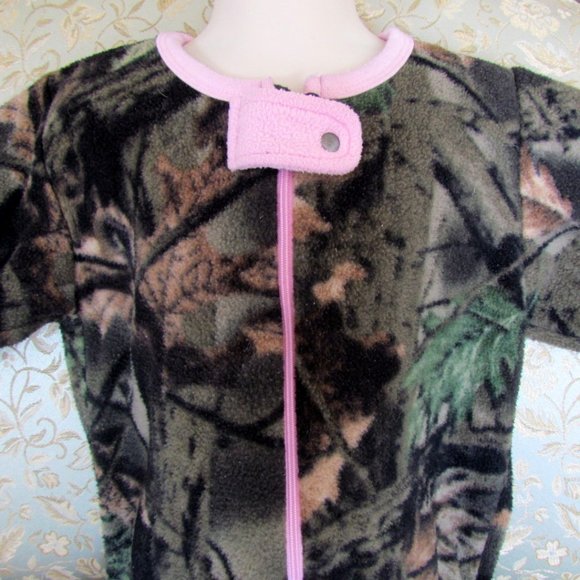 LITTLE GIRL'S S CAMO & PINK FOOTED FLEECE BLANKET SLEEPER, TRAIL CREST 1-PIECE - Picture 6 of 8